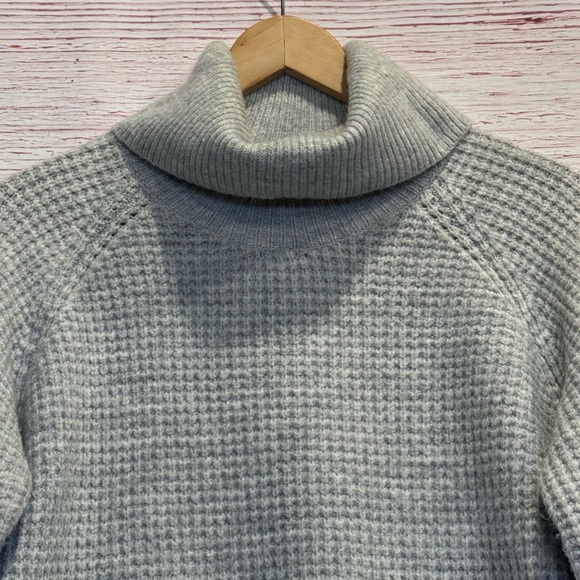 Kuhl Sienna Sweater in Ash Gray Sz M - Picture 5 of 13